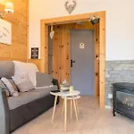 La Petite Chaumiere Avec Sauna *