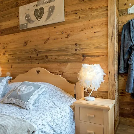 La Petite Chaumiere Avec Sauna شاليه *