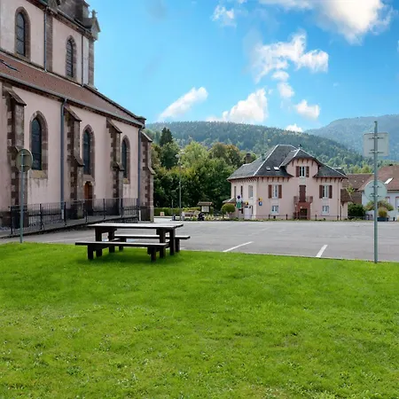 شاليه La Petite Chaumiere Avec Sauna سانت موريس سور موسيل