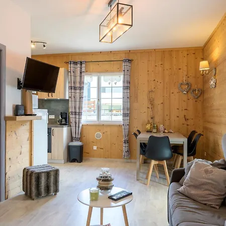 شاليه La Petite Chaumiere Avec Sauna