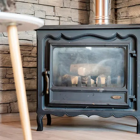 شاليه La Petite Chaumiere Avec Sauna سانت موريس سور موسيل