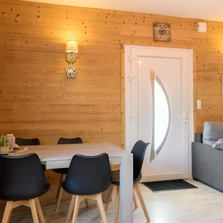 شاليه La Petite Chaumiere Avec Sauna سانت موريس سور موسيل